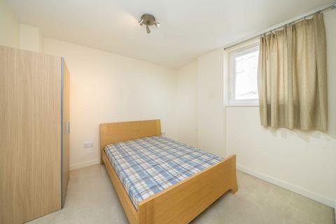 2 bedroom flat to rent, Point Pleasant, London SW18