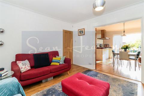 25 Tudor Road, Barnet, EN5 5NW