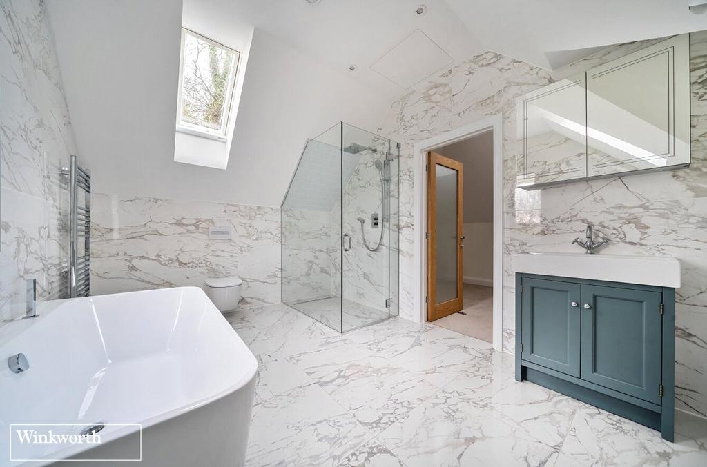 En-Suite To Bed One