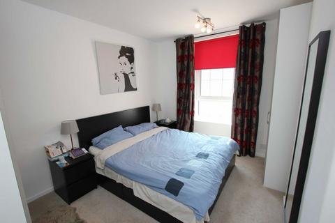 2 bedroom flat to rent, Watts Street, London E1W