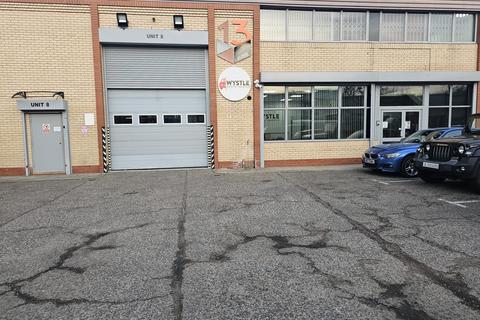 Industrial unit to rent, Deltec House, Hounslow, Greater London, TW4