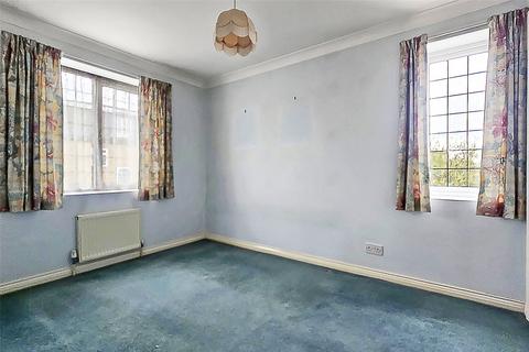 8 Blenheim Drive, Rustington, Littlehampton, BN16 3SN
