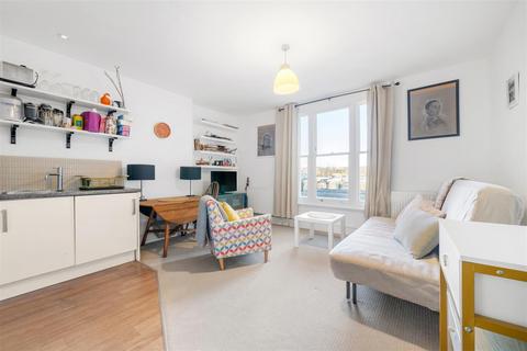 1 bedroom flat for sale, Croydon Road, Penge, London, SE20