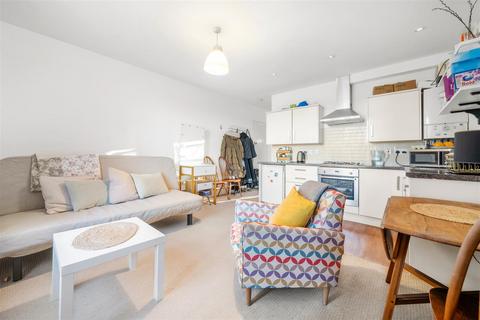 1 bedroom flat for sale, Croydon Road, Penge, London, SE20