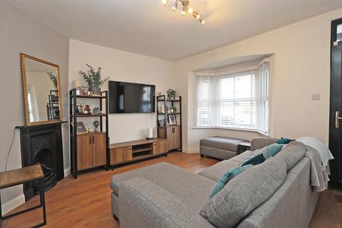 100 Lower Road, Kenley, CR8 5ND