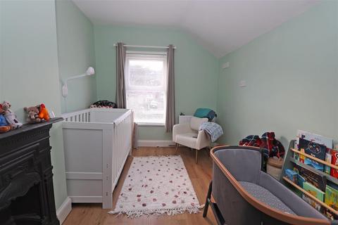 100 Lower Road, Kenley, CR8 5ND