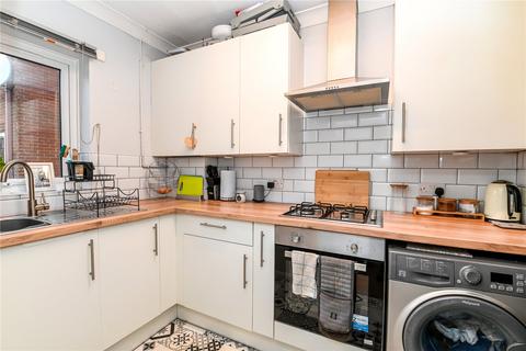 2 bedroom end of terrace house for sale, Vincent Close, New Milton, Hampshire, BH25