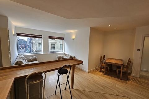 2 bedroom apartment to rent, 14 Park Row