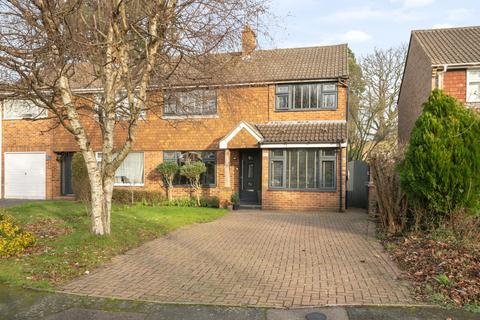 Kenmore Close, Frimley, Camberley, Surrey, GU16