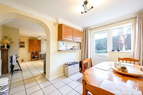 49 Adonis Close, Tamworth, B79 8TY