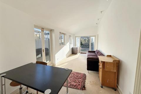 2 bedroom terraced house for sale, Stewart Road, London