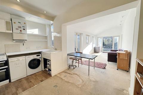 2 bedroom terraced house for sale, Stewart Road, London