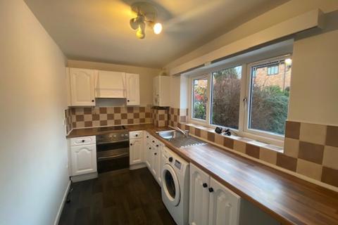 2 bedroom semi-detached house to rent, Hindewood Close, Firth Park, S4 8JR