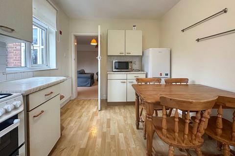 2 bedroom flat to rent, Chesterton Road, Cambridge CB4