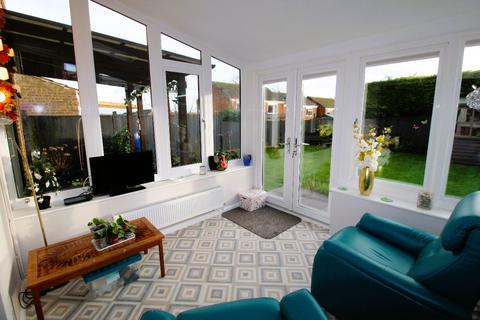 73 Dinglederry, Olney, MK46 5ET
