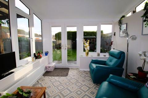 73 Dinglederry, Olney, MK46 5ET