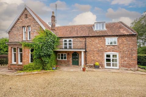 5 bedroom detached house for sale, South Wootton