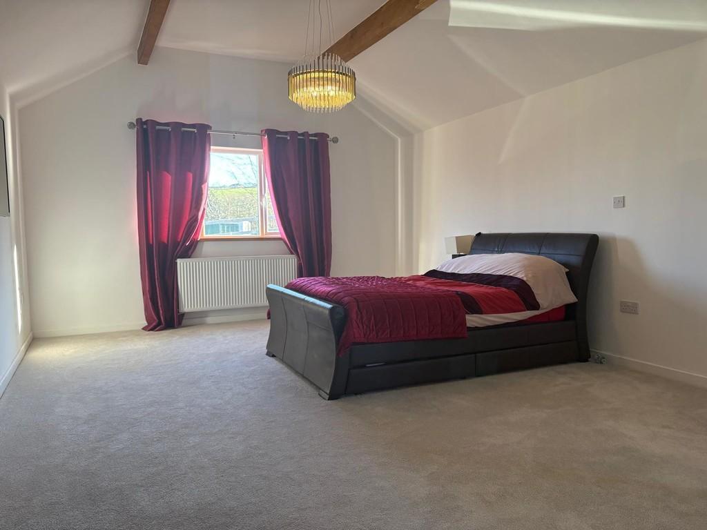 Main bed 2