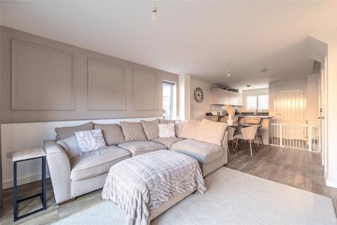 16 Chilvers Way, Northfleet, Gravesend, DA11 8GE