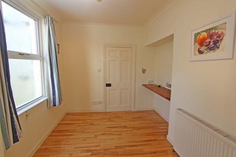 2 bedroom maisonette to rent, Woodside, Plymouth PL4