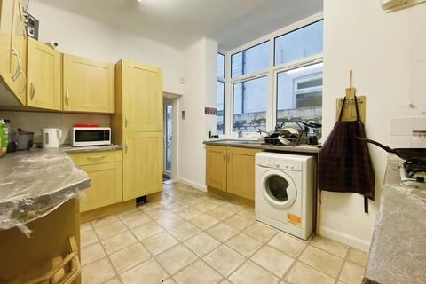 4 bedroom terraced house to rent, Manners Road, Southsea PO4