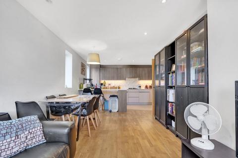 2 bedroom apartment for sale, New Heston Road