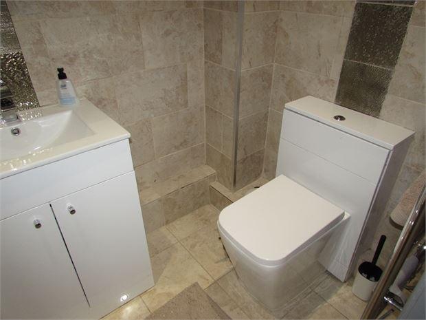 Additional En Suite Picture