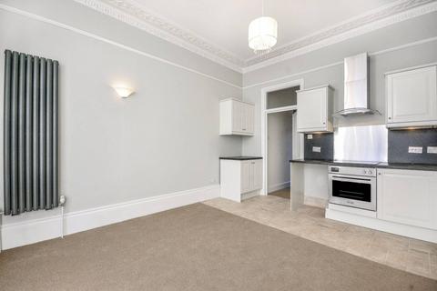 2 bedroom flat for sale, Coverdale Road, Shepherd's Bush, London, W12