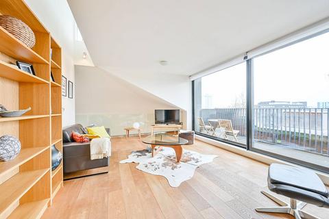 2 bedroom flat for sale, Bazalgette Court, Hammersmith, London, W6