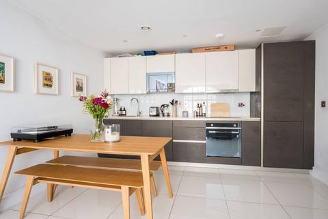 2 bedroom flat to rent, Rampart Street, E1, Whitechapel, London, E1