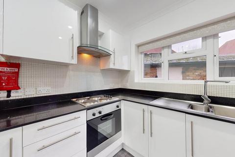 4 bedroom end of terrace house to rent, Braybrooke Street, East Acton, W12 0AP