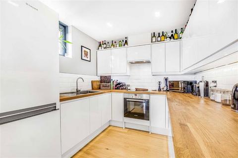 2 bedroom flat for sale, Acre Lane, London SW2