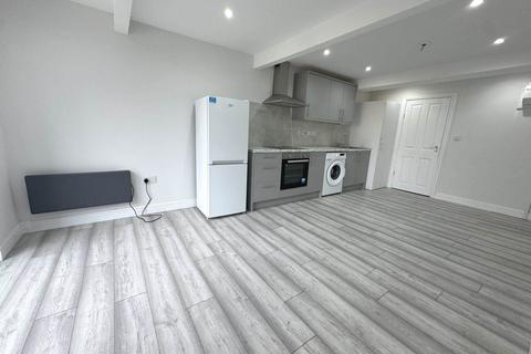 1 bedroom flat to rent, Tilehurst Road, Reading