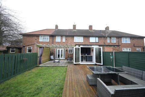 5 Batley Close, Hull, HU9 4QX