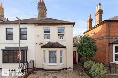 3 Manor Road, Waltham Abbey, EN9 1NF