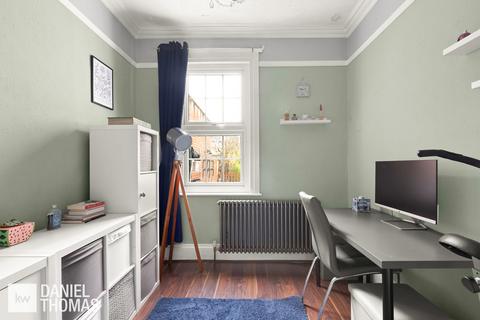 3 Manor Road, Waltham Abbey, EN9 1NF