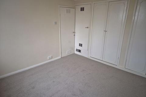 2 bedroom apartment for sale, Shire Oak Road, Leeds