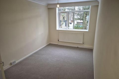 2 bedroom apartment for sale, Shire Oak Road, Leeds