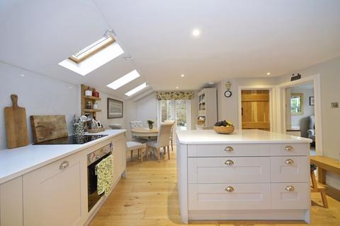 3 bedroom semi-detached house for sale, Guildford Road, Cranleigh