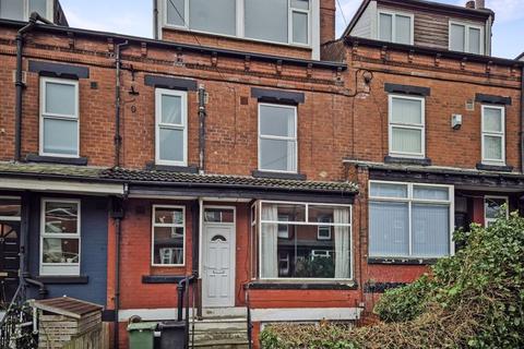 2 bedroom terraced house to rent, Stanmore View, Burley, Leeds