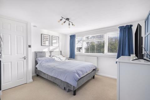 23 Squires Way, Dartford, DA2 7NN