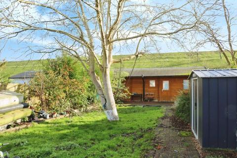 177 Coppermill Road, Wraysbury, Staines, TW19 5NX