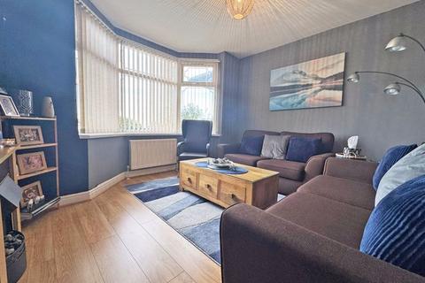 3 bedroom semi-detached house for sale, Birmingham Road, DUDLEY, DY1 4RF