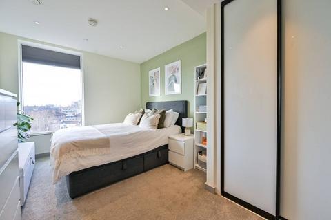 2 bedroom flat for sale, Long Lane, London Bridge, London, SE1