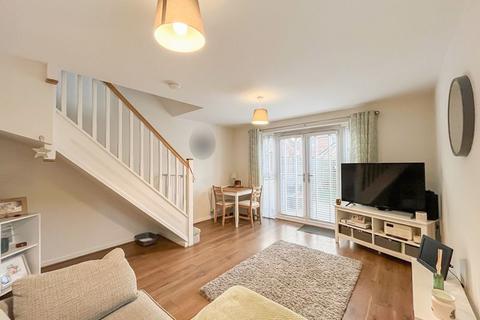 18 Snetterton Gardens, Wolverhampton, WV10 6FE