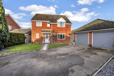 4 bedroom detached house for sale, Plummer Close, Ixworth