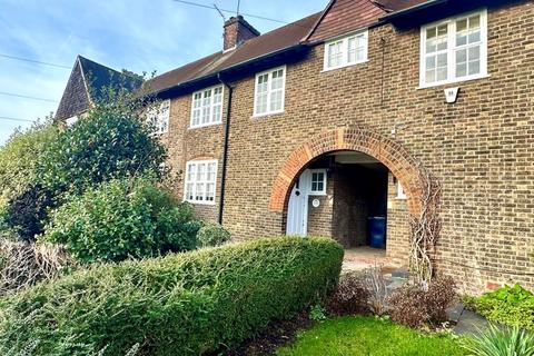 3 bedroom terraced house to rent, Asmuns Place, Hampstead Garden Suburb, NW11