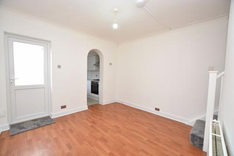 2 bedroom end of terrace house for sale, Grays Road, Slough SL1 3QG