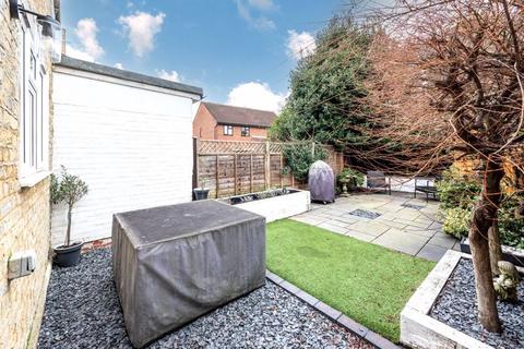 63 Denison Road, London, SW19 2DJ