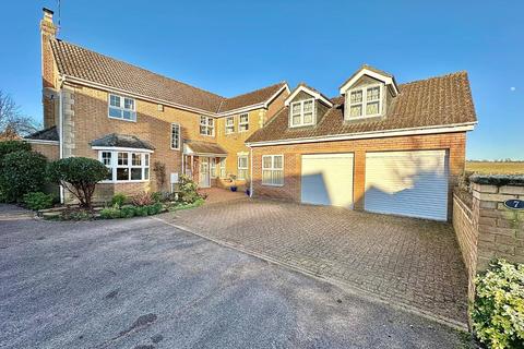 5 bedroom detached house for sale, Lower Road, Milton Malsor, Northamptonshire NN7